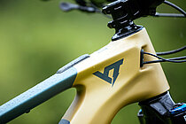 Steuerrohr eines E-MTBs von YT Industries.