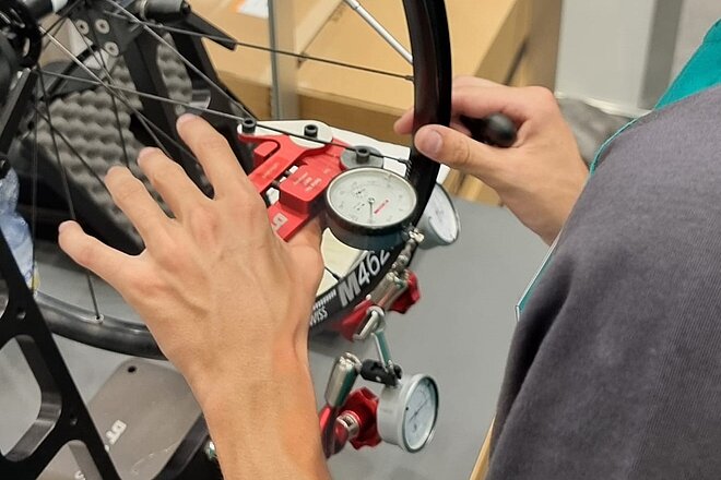 Die Swiss Skills bieten Jugendlichen die Möglichkeit Berufe auszuprobieren.